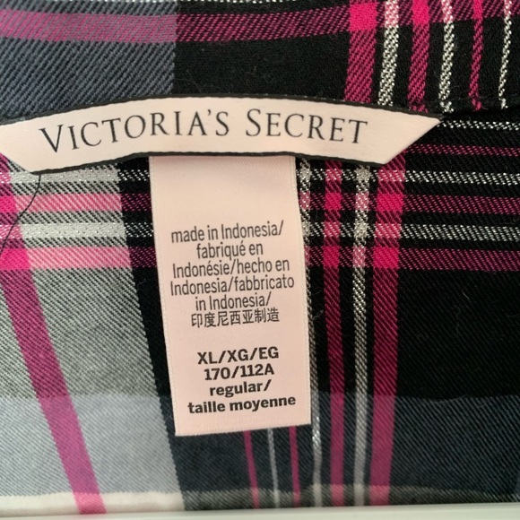 Victoria's Secret Plaid Button-Up Pajama Top - Picture 3 of 3